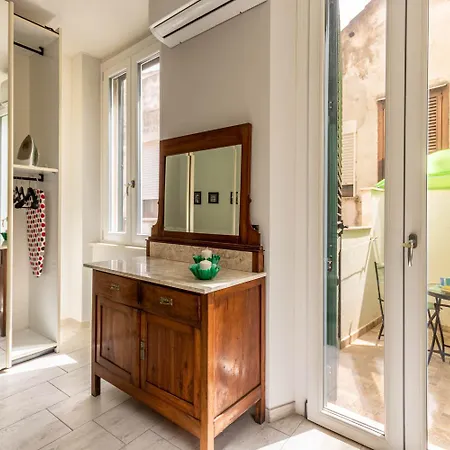 Marina - Old Town * カリアリ